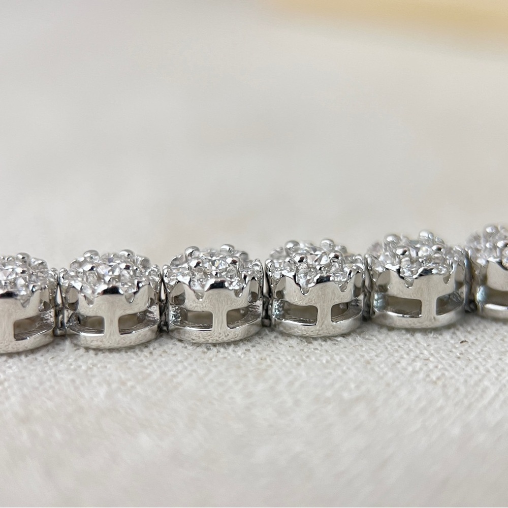 18k Gold Plated S925 Tennis Bracelet with Brilliant Diamond Halo - Picture 5 of 8
